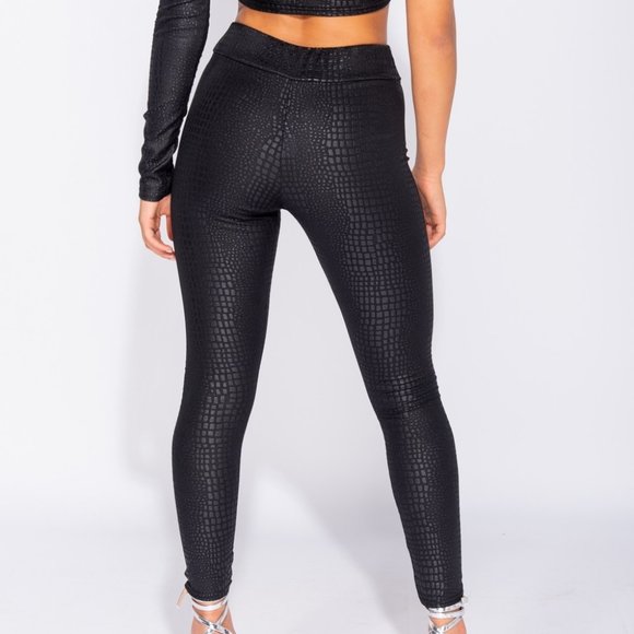 LAST 1! Black Crocodile Print High Waist Leggings - Picture 4 of 6